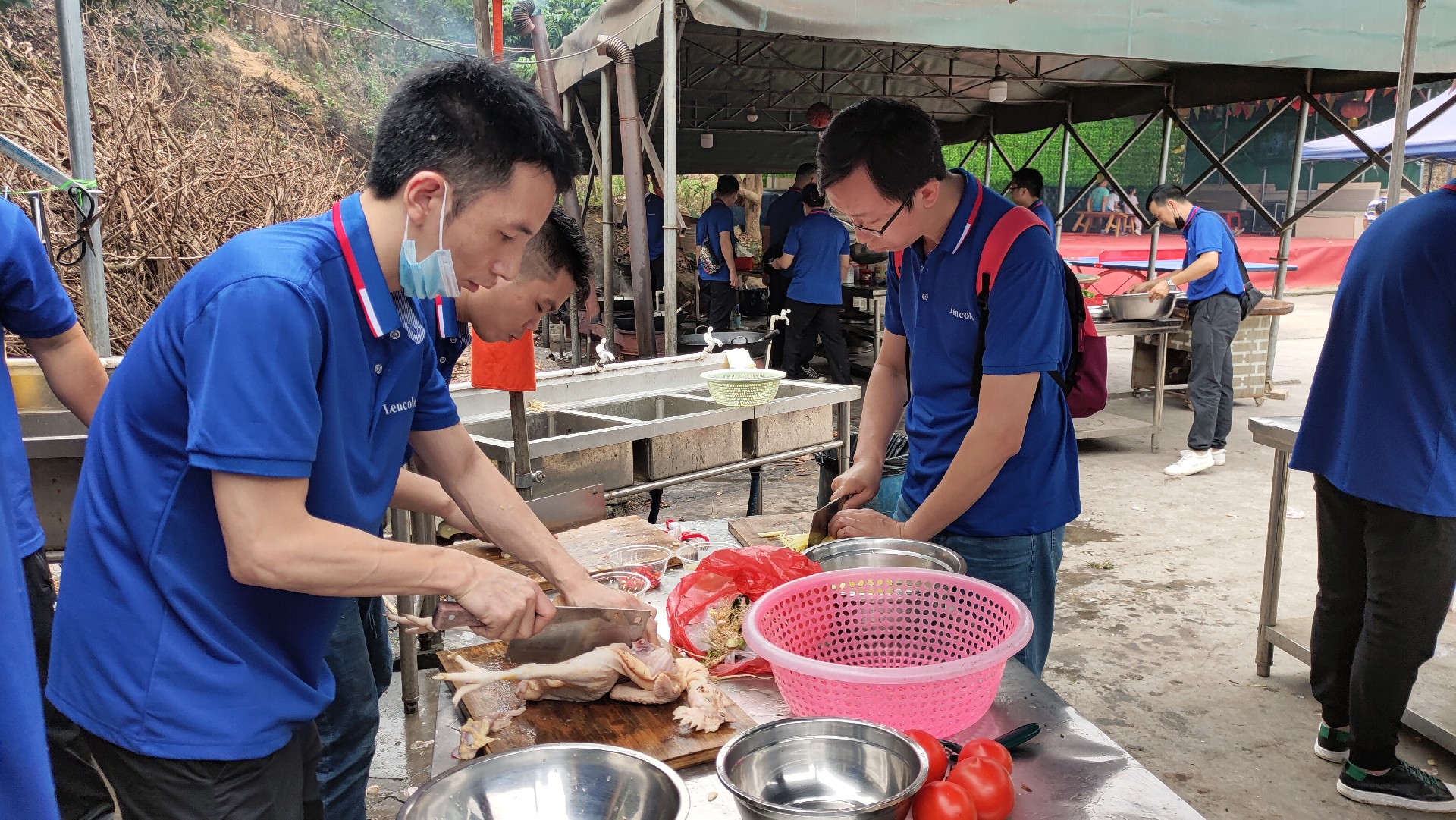 松湖騎行，穿樹飛花；農(nóng)家休閑，擁抱自然