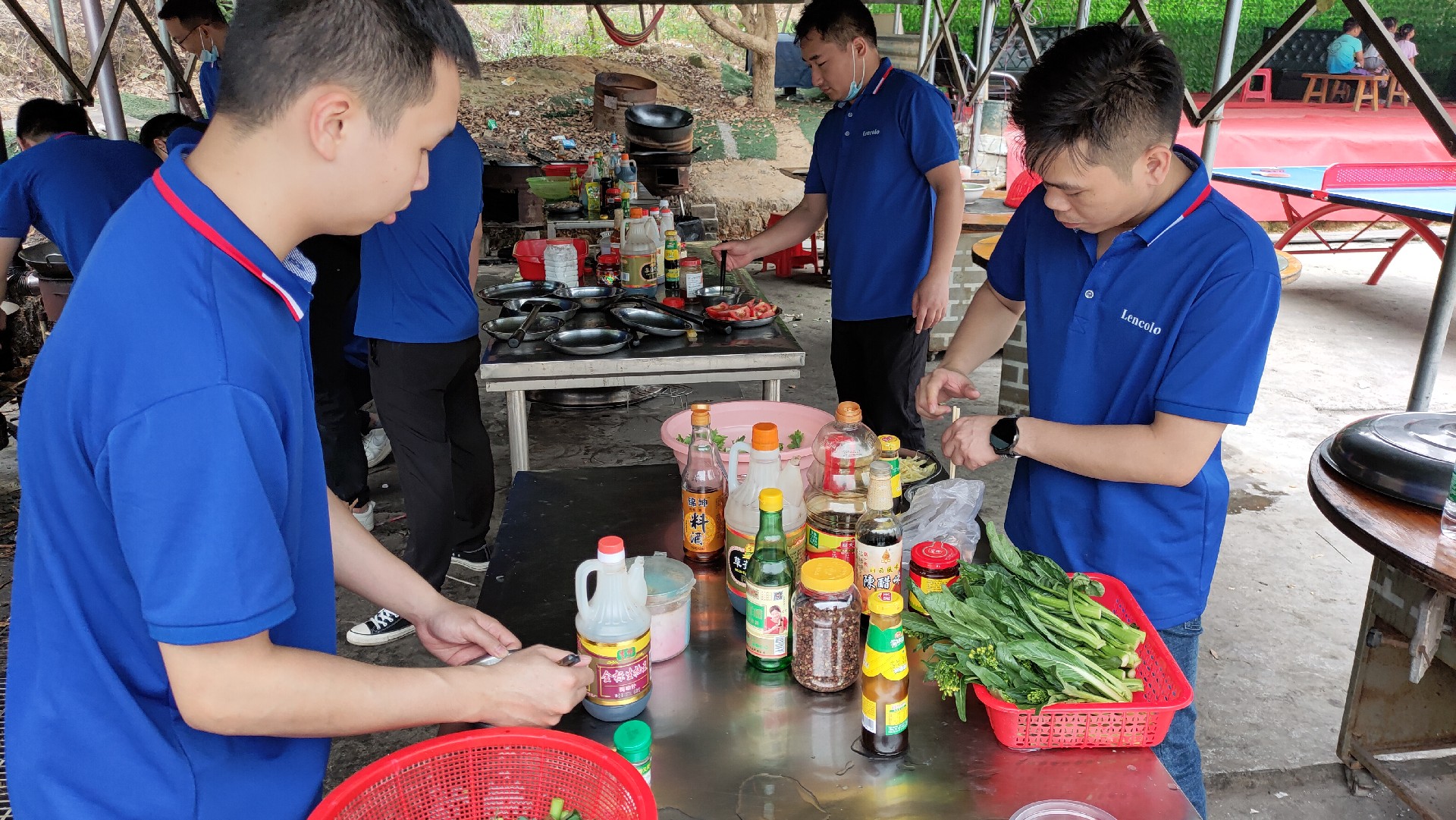 松湖騎行，穿樹飛花；農(nóng)家休閑，擁抱自然