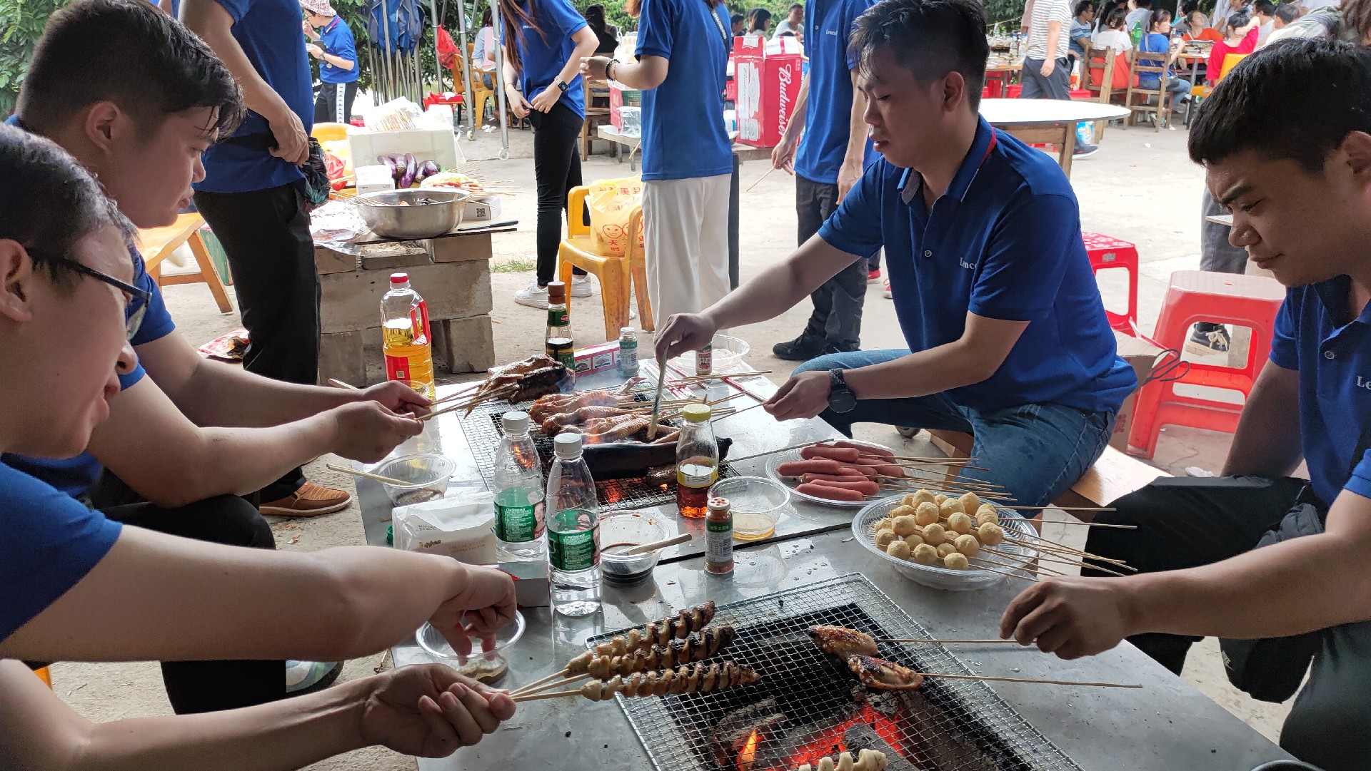 松湖騎行，穿樹飛花；農(nóng)家休閑，擁抱自然